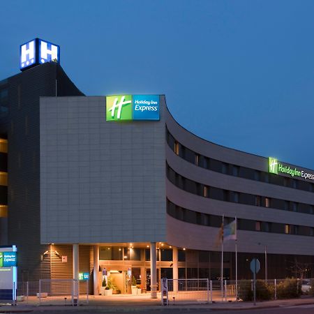 Holiday Inn Express Molins De Rei By Ihg מראה חיצוני תמונה