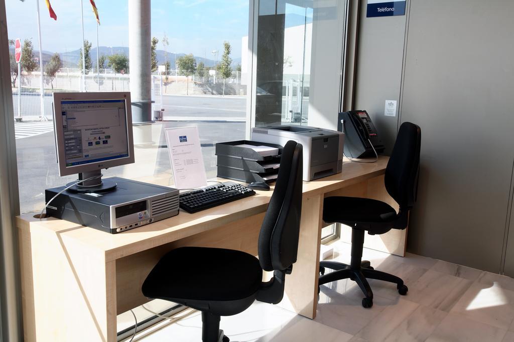 Holiday Inn Express Molins De Rei By Ihg מתקנים תמונה