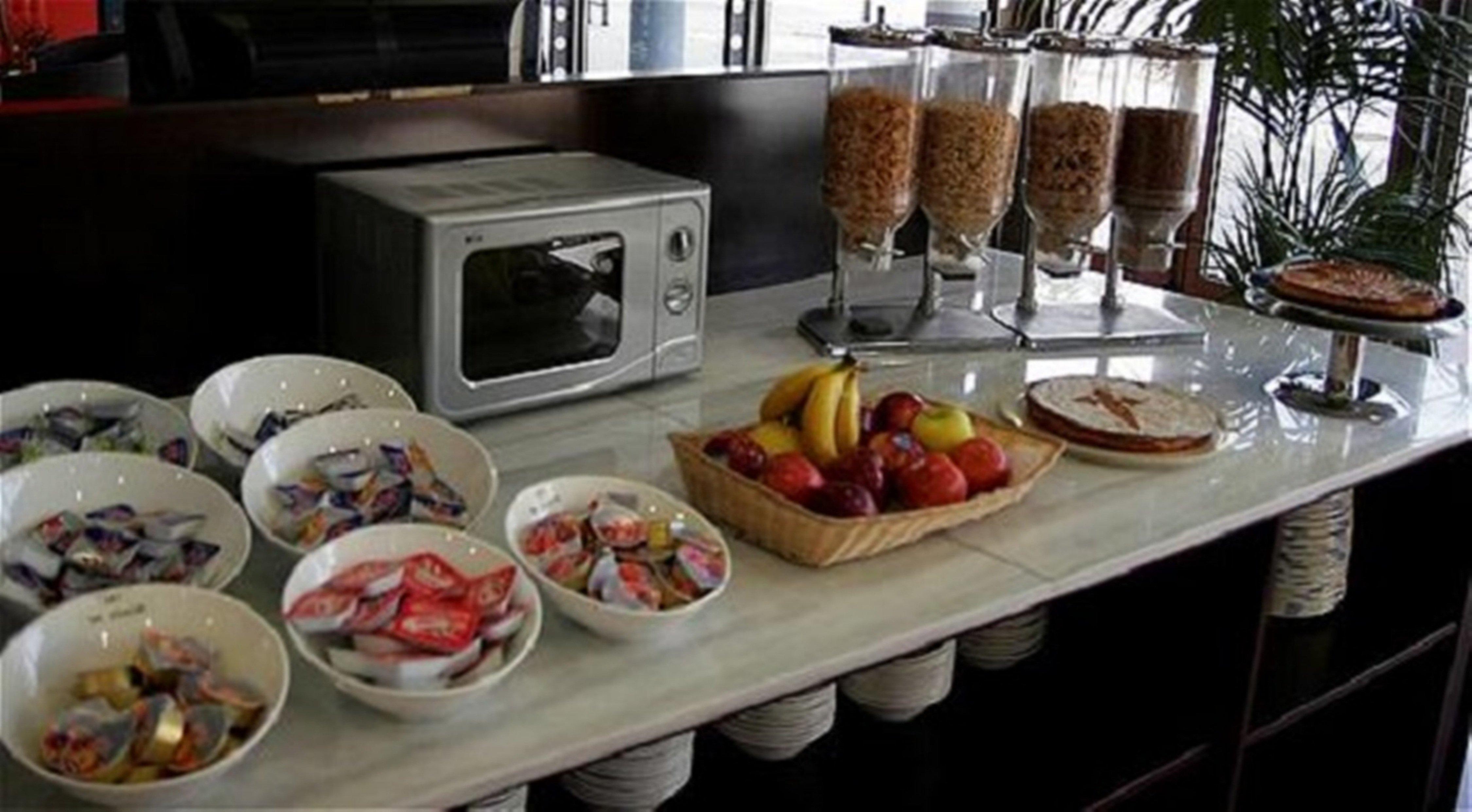 Holiday Inn Express Molins De Rei By Ihg מראה חיצוני תמונה