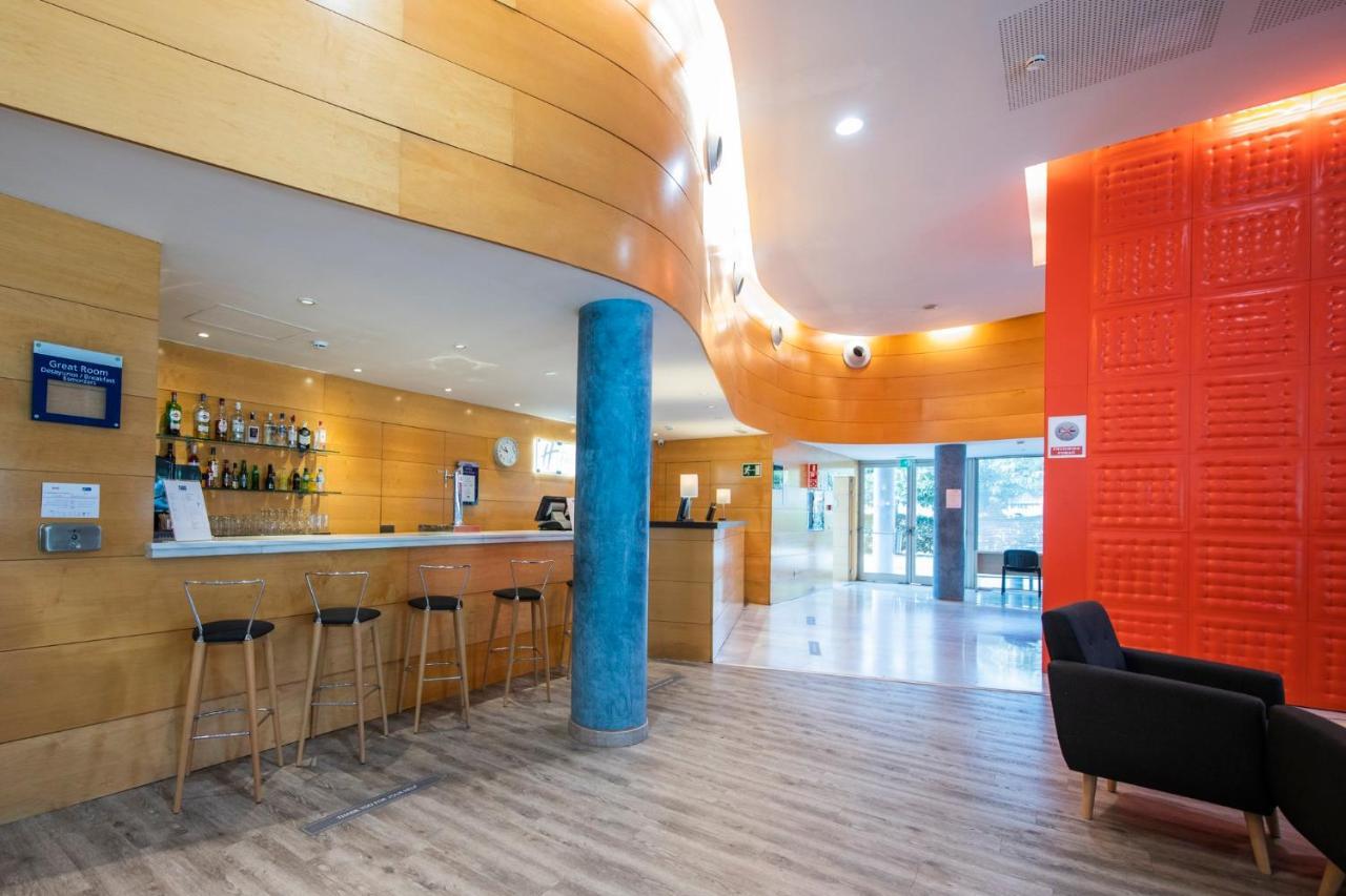 Holiday Inn Express Molins De Rei By Ihg מראה חיצוני תמונה